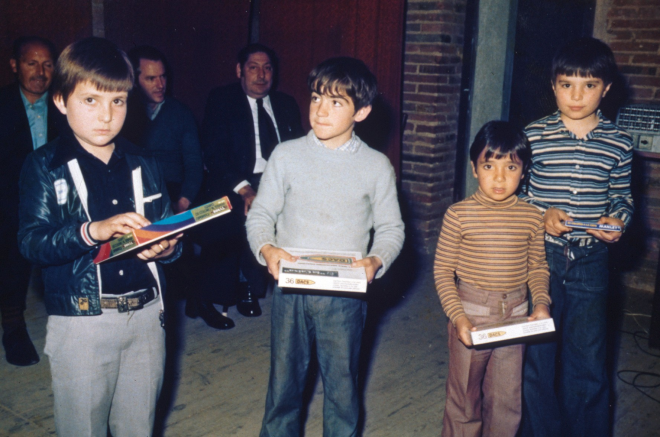 Concurs de dibuix celebrat a la Societat Recreativa de Maçanet.

Joan F. Martínez, Ramón Bayona, Josep M Bancells, Josep Gispert, Ramón Bagué, Pere Pujol, ? .