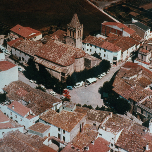 Vista aèria de la plaça de l'Església.