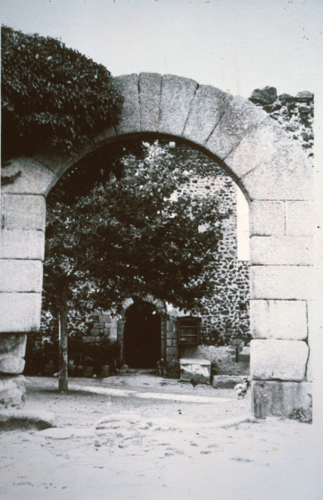 Entrada de la Torre de Marata