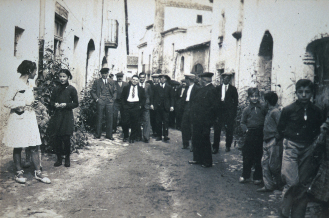 Festa al carrer Sant Sebastià l'any 1930