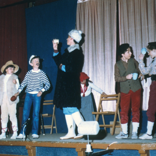 Representació del grup infantil del Gínjol de l'obra 