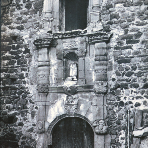 Fatxada de l'antiga capella de la Torre de Cartellà