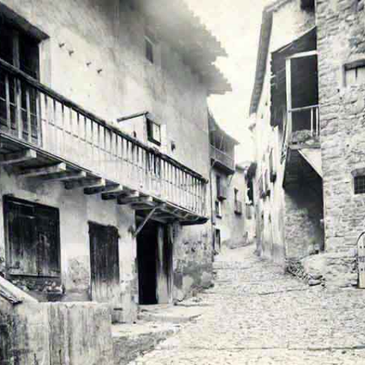 Vista del carrer Raval de Gombrén